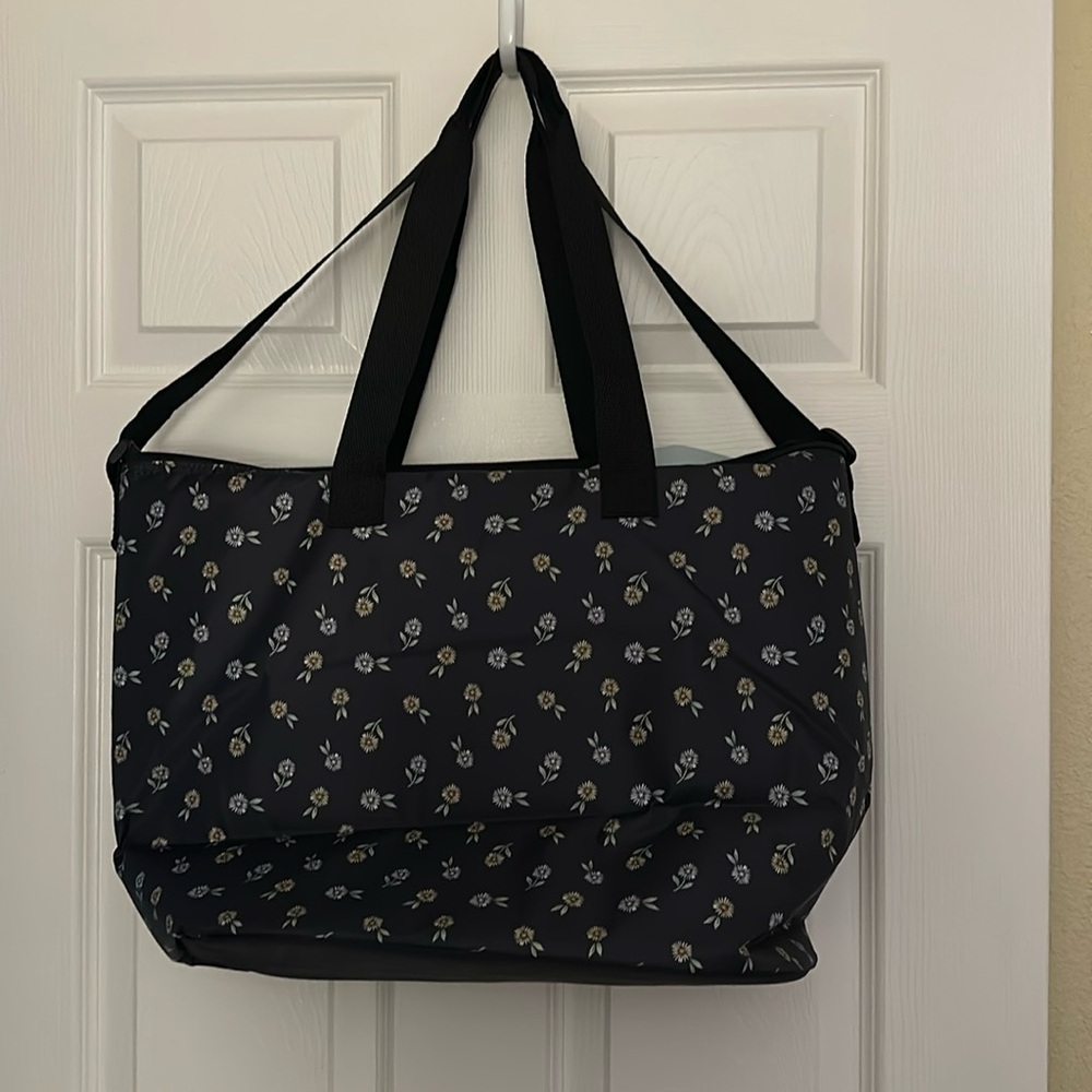 Thirty-one round about cooler tote NIP